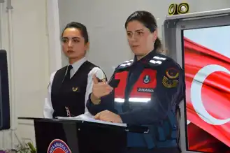 Sakarya'da Öğrencilere Şiddet ve Uyuşturucuyla Mücadele Eğitimi